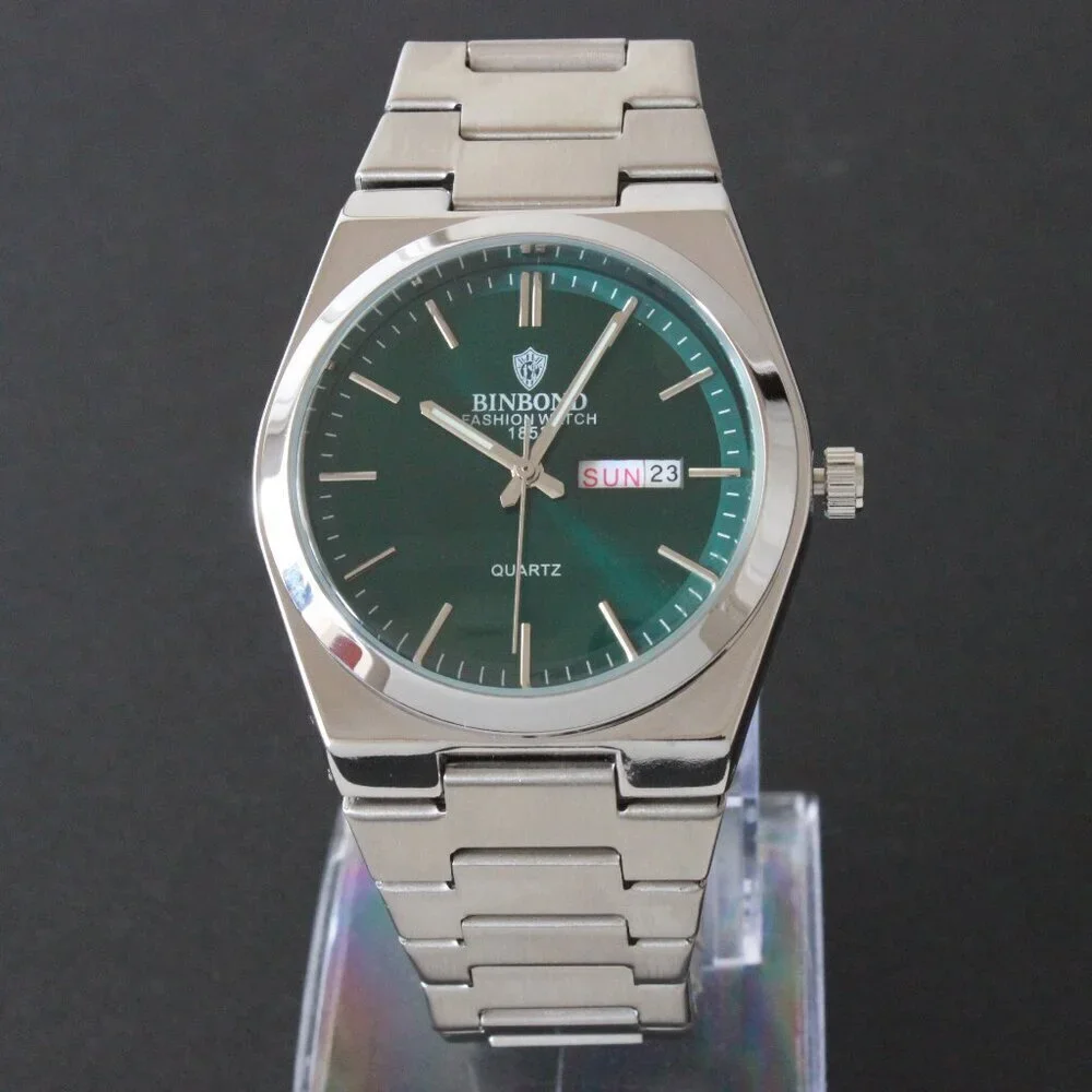 Men's Integrated Bracelet Sports Watch Stainless Steel Radiant Green Dial 40mm